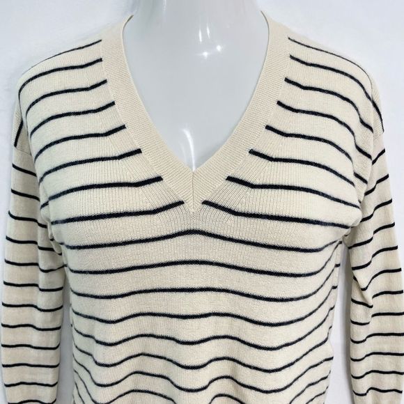 J. Crew STRIPED V-NECK SWEATER IN MERINO WOOL-COTTON - Picture 3 of 4